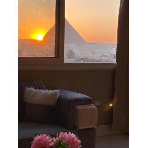Elite Pyramids View Apartments
