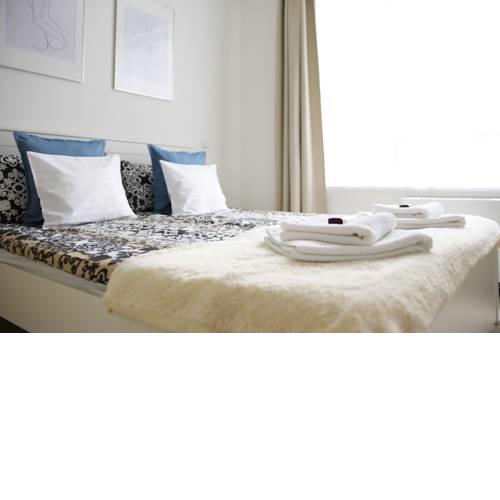 Elizabeth Garden Studio Apartment