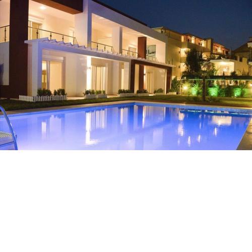 EllinFos ApartHotel
