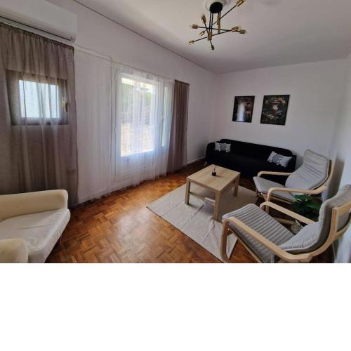 Elmy Houses v2 / Erato