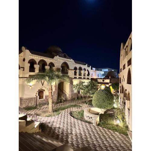 Elphardous Oasis Hotel