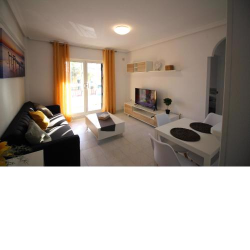Elvira Home, Coqueto apartamento con piscina en La Mata, TorreviejaAQ-153