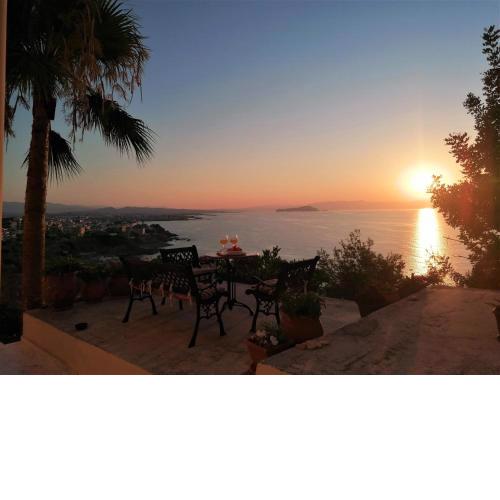 Emerald Apartment 2 Halepa