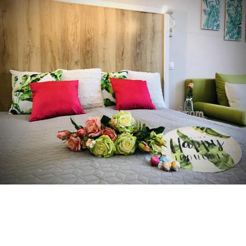 Emerald E51 Designer Apartment