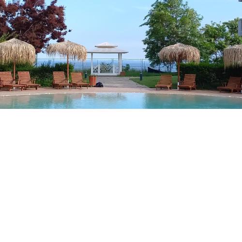 Равда Emerald resorts