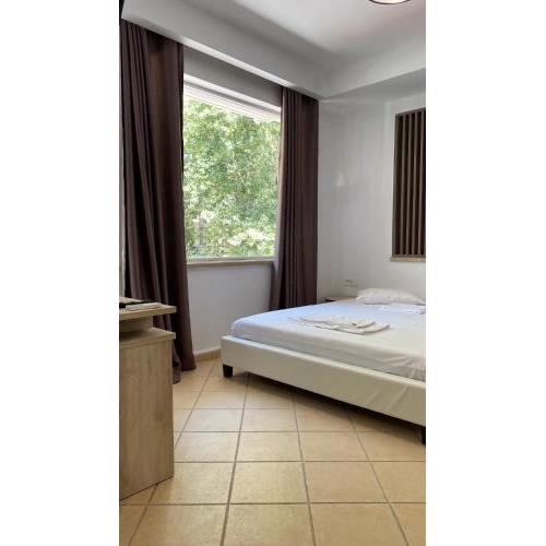 Emerald Suites