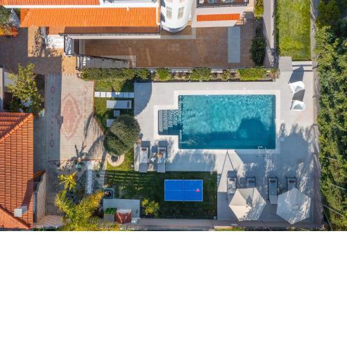 Emmelia Villa