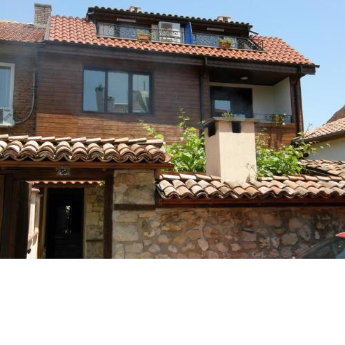 Emona Guest House