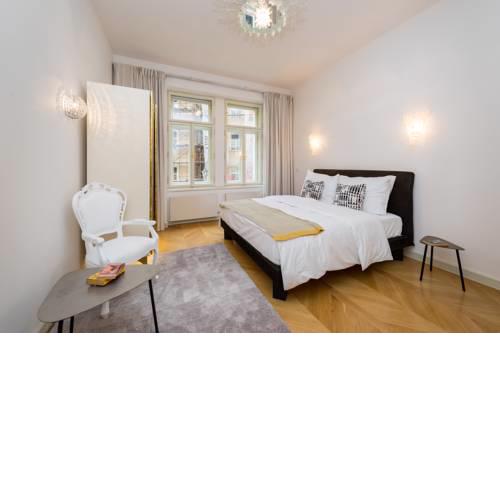 EMPIRENT Old Town II Apartments