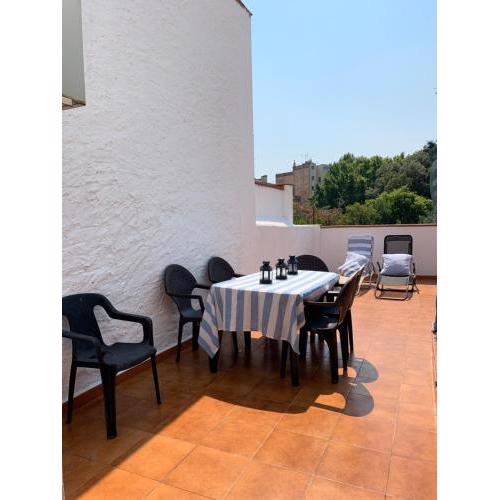 En el centro de Figueres 4 habitaciones 3 baños y 2 terrazas enormes
