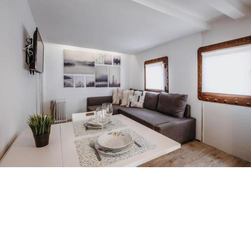 Enjoy Cudillero in a marine house at the seaside