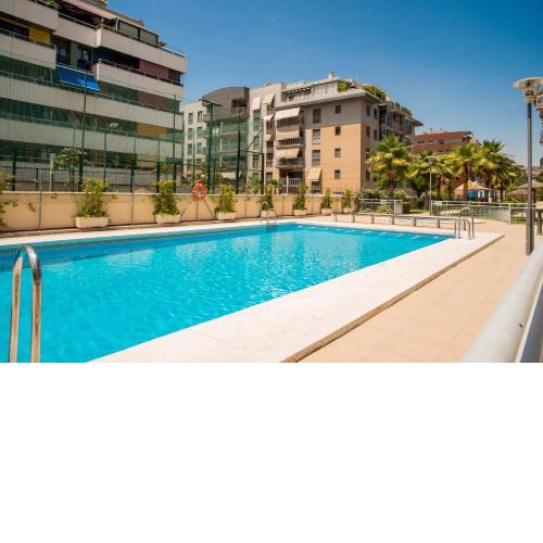 EnjoyGranada LUJO Piscina y Parking