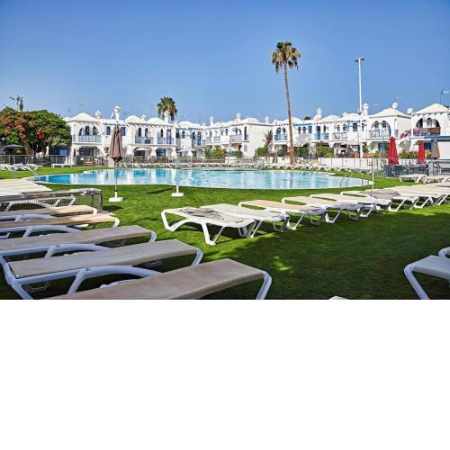 Entire Bungalow in Playmar with Ultra Fast Wi-Fi