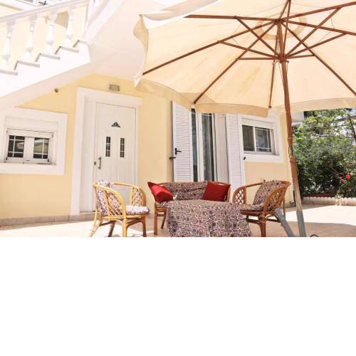 Entire large house Apollon