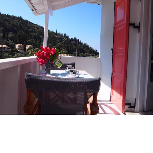 Eolos Apartments with Private Parking