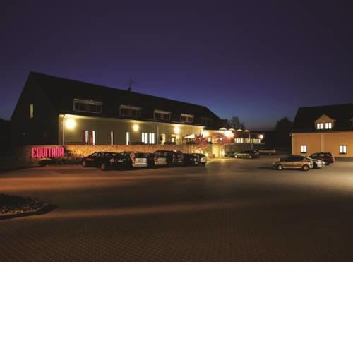 Equitana Hotel Resort