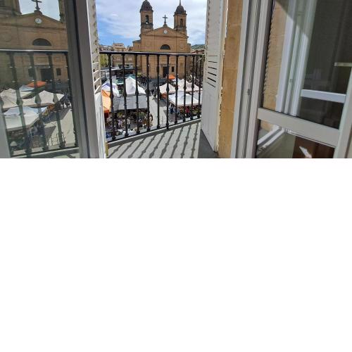 Erdizka, céntrico apartamento turístico con la mejor vista Plaza de los Fueros