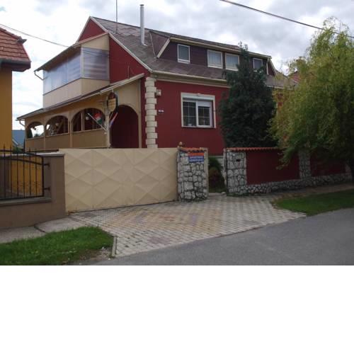 Erdős Apartments