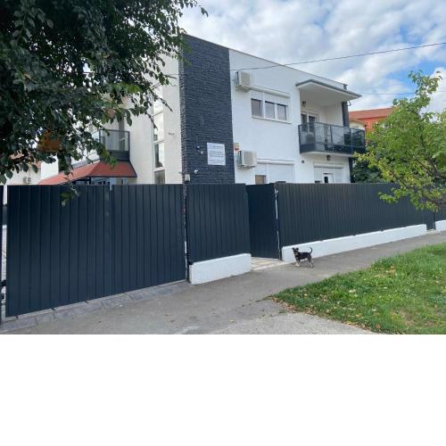ERŐS APARTMAN