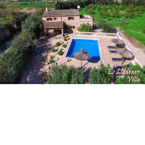 Es Lladoner Villa