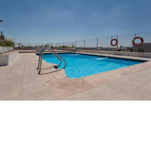 ESPECTACULAR APARTAMENTO CON PISCINA EN BERNABEU-CASTELLANA