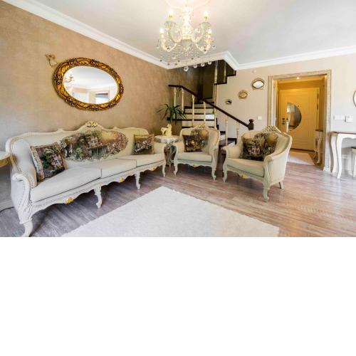 Estelle’s luxury house