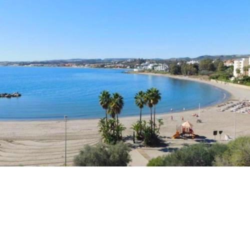 Estepona port beachside apartment - Marina Bay