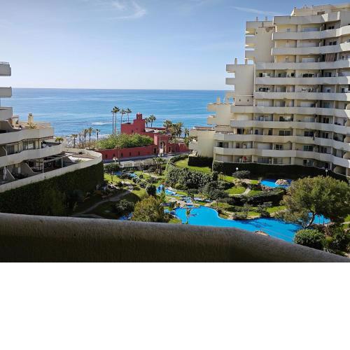 ESTRENO Benalbeach vistas al mar Estudio DELUXE
