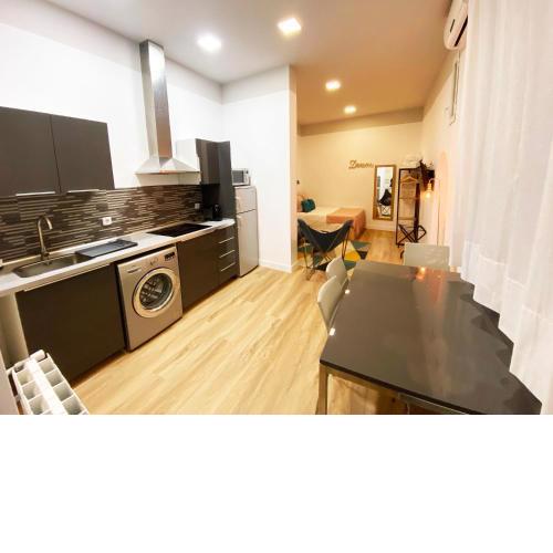 Estudio acogedor en Huertas -centro