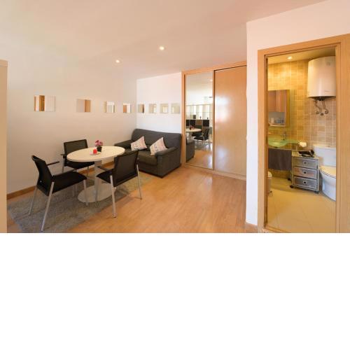 Estudio cerca del retiro
