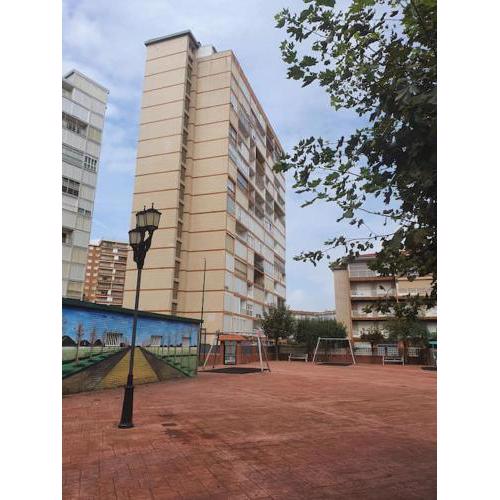 Estudio con desayuno y parking privado a 3 MIN de la Playa
