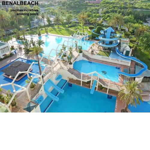 Estudio en Benalbeach, vistas mar, primera línea playa