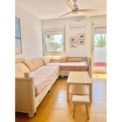 ESTUDIO EN ZAHARA piscina y acceso a playa