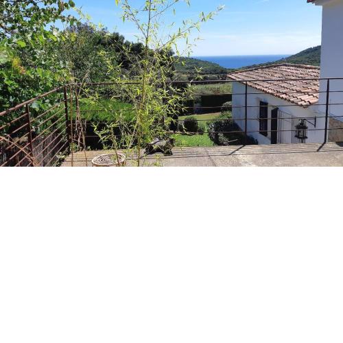 ESTUDIO vistas al mar TAMARIU y bosques de BEGUR