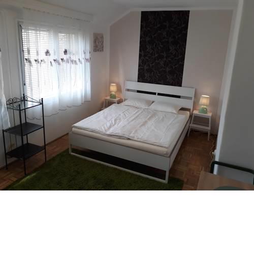 Eszterlánc Apartman Eger