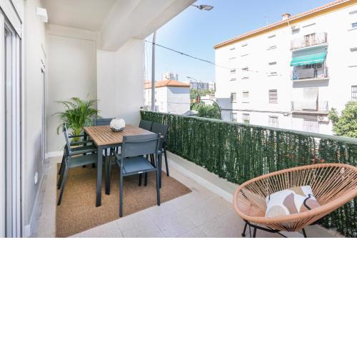 Eugenio City Center Apartment