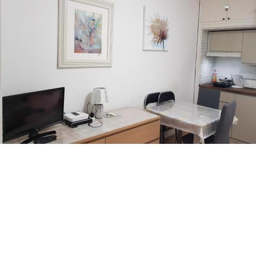 Eureka Apartment with Free WiFi