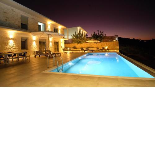 Eva Villas West and East with 2 private infinity pool & and panoramic sea view