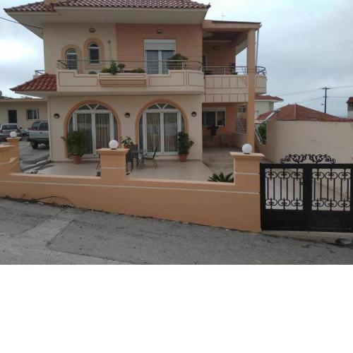 Evaggelia's Private House in Fanes