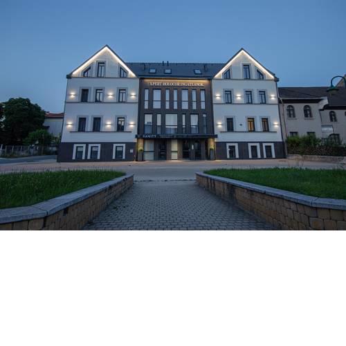 Ex-HoMe Luxury