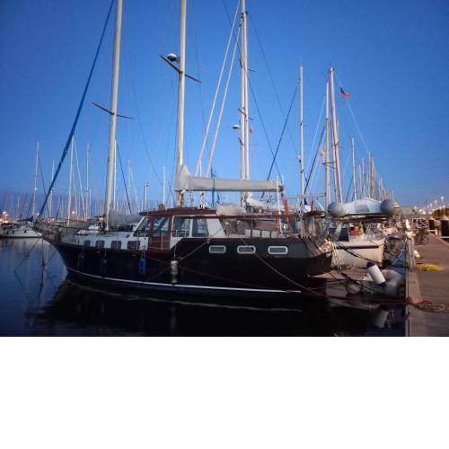 Excelente Velero Clásico en Valencia