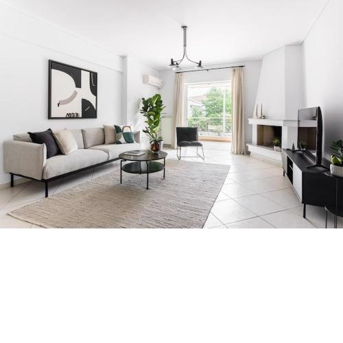 Exceptional 2BR Apartment in Marousi by UPSTREET