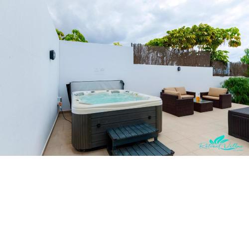 Exceptional 3-Bed Villa private pool and Jacuzzi