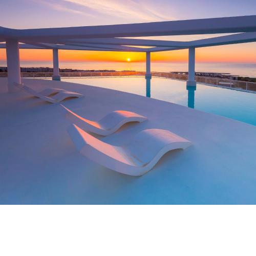 Exceptional Apartment in Gran Canet 9th floor with sea view and private garage