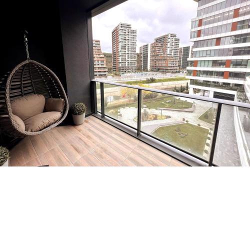 Exciting luxury 2+1 in combound near vadi Istanbul