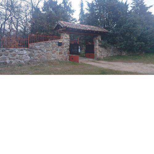 Exclusiva Casa y Finca Privada ITOS