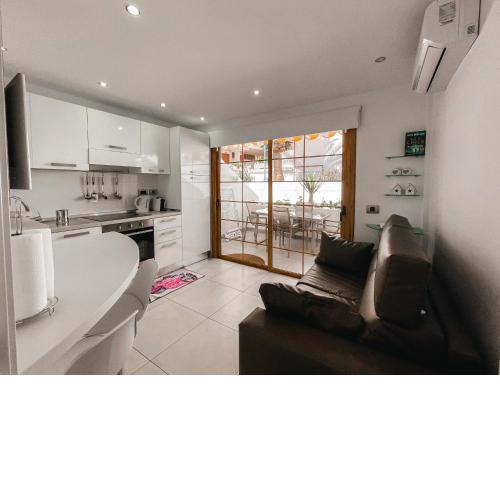 Exclusive Francy's apartment in Garden City, Sant'Eugenio