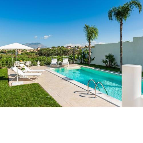 Exclusive villa in Marausa with private pool