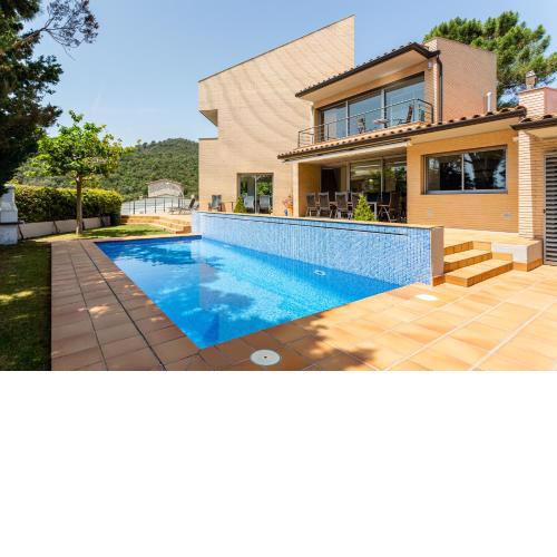 Exclusive Villa with pool seaview