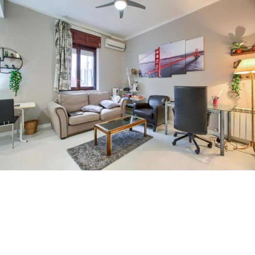 Exclusivo Apartamento al lado del parque retiro